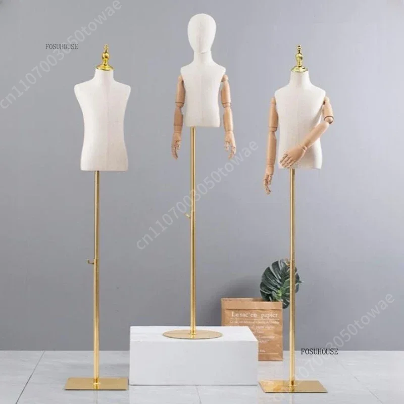Baby Clothing Stores - مانيكان أطفال بجسم علوي مع أذرع