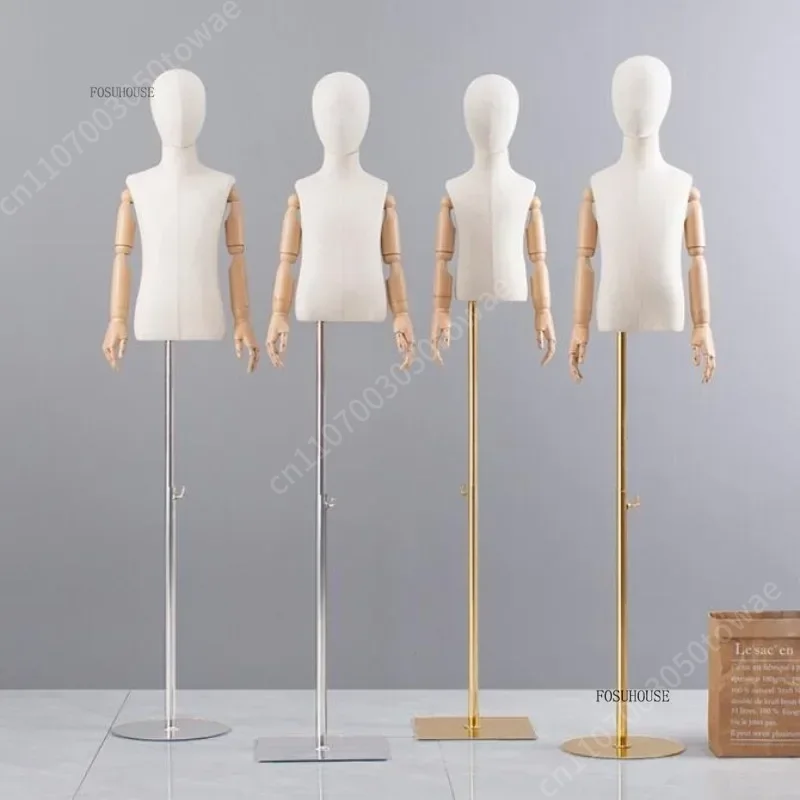 مانيكان أطفال بجسم علوي مع أذر - مراجعة Baby Clothing Stores وسعره