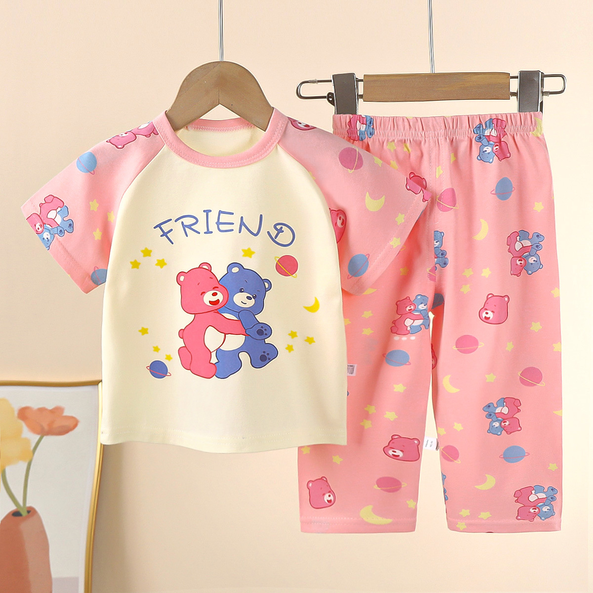 طقم ملابس أطفال بأكمام قصيرة م - مراجعة Baby Clothing Designer وسعره