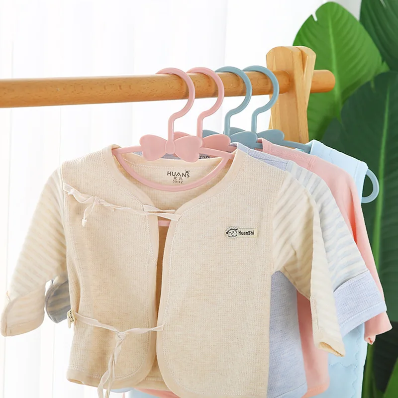 5-50 قطعة شماعات الطفل البلاست - مراجعة Baby Clothing Storage وسعره